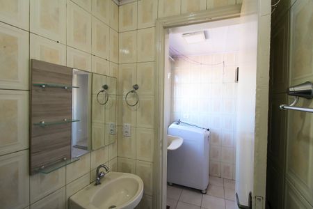 Casa para alugar com 80m², 2 quartos e sem vaga Casa para alugar com 80m², 2 quartos e sem vagaBanheiro