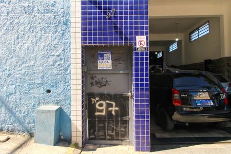 Casa para alugar com 80m², 2 quartos e sem vaga Casa para alugar com 80m², 2 quartos e sem vagaFachada