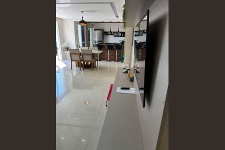 Casa de condomínio para alugar com 147m², 3 quartos e 2 vagasSala