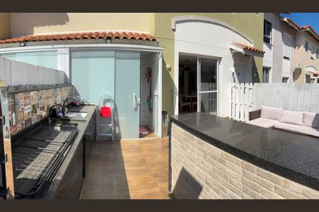 Casa de condomínio para alugar com 147m², 3 quartos e 2 vagasVaranda