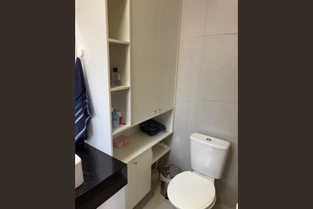 Casa de condomínio para alugar com 147m², 3 quartos e 2 vagasBanheiro