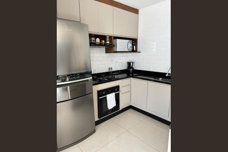 Casa de condomínio para alugar com 147m², 3 quartos e 2 vagasCozinha