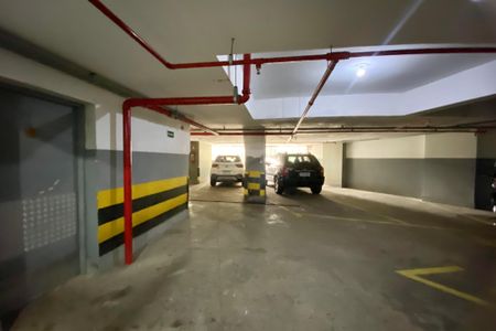 Apartamento para alugar com 140m², 3 quartos e sem vaga Apartamento para alugar com 140m², 3 quartos e sem vagaGaragem