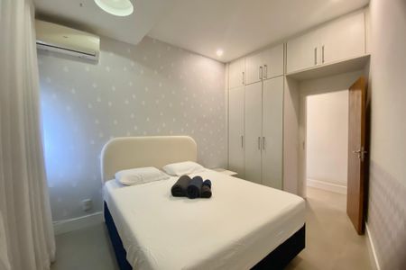 Apartamento para alugar com 140m², 3 quartos e sem vaga Apartamento para alugar com 140m², 3 quartos e sem vagaQuarto 1