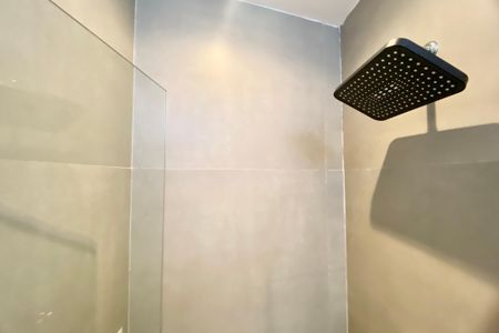 Apartamento para alugar com 140m², 3 quartos e sem vaga Apartamento para alugar com 140m², 3 quartos e sem vagaBanheiro social