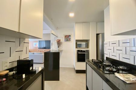 Apartamento para alugar com 140m², 3 quartos e sem vaga Apartamento para alugar com 140m², 3 quartos e sem vagaCozinha