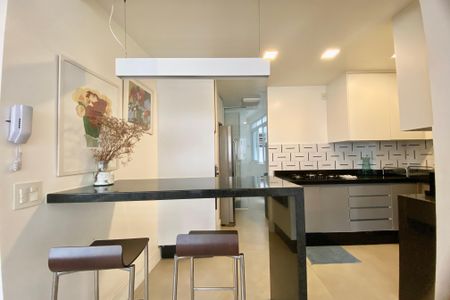 Apartamento para alugar com 140m², 3 quartos e sem vaga Apartamento para alugar com 140m², 3 quartos e sem vagaCozinha