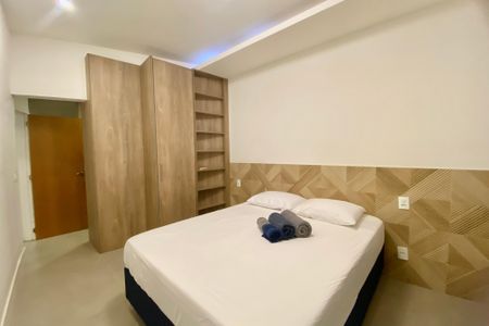 Apartamento para alugar com 140m², 3 quartos e sem vaga Apartamento para alugar com 140m², 3 quartos e sem vagaSuite