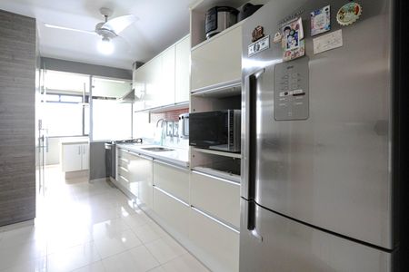 Apartamento para alugar com 210m², 3 quartos e 1 vagaCozinha