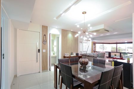 Apartamento para alugar com 210m², 3 quartos e 1 vagaSala