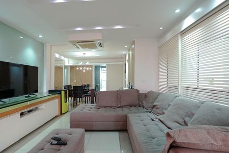 Sala de apartamento para alugar com 3 quartos, 210m² em Carmo, Mogi das Cruzes