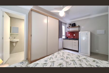 Sala/Quarto/Cozinha de kitnet/studio para alugar com 1 quarto, 26m² em Barra Funda, São Paulo