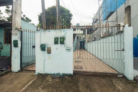 Studio para alugar com 30m², 1 quarto e 1 vaga Studio para alugar com 30m², 1 quarto e 1 vagaFachada