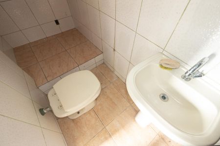 Studio para alugar com 30m², 1 quarto e 1 vaga Studio para alugar com 30m², 1 quarto e 1 vagaBanheiro Social