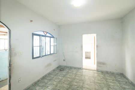 Sala de kitnet/studio para alugar com 1 quarto, 30m² em Guaratiba, Rio de Janeiro