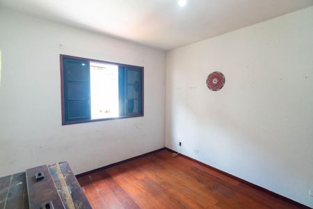 Casa à venda com 180m², 3 quartos e 2 vagas Casa à venda com 180m², 3 quartos e 2 vagasQuarto 1