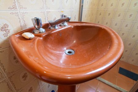 Casa à venda com 180m², 3 quartos e 2 vagas Casa à venda com 180m², 3 quartos e 2 vagasBanheiro da Suíte