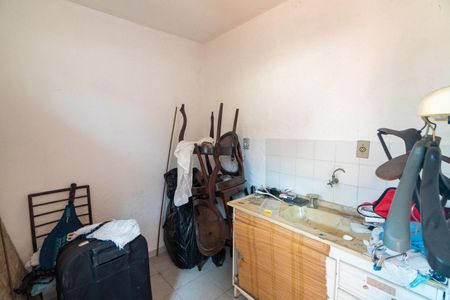 Casa à venda com 180m², 3 quartos e 2 vagas Casa à venda com 180m², 3 quartos e 2 vagasQuarto de Serviço