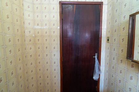 Casa à venda com 180m², 3 quartos e 2 vagas Casa à venda com 180m², 3 quartos e 2 vagasBanheiro da Suíte