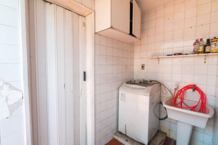 Casa à venda com 180m², 3 quartos e 2 vagas Casa à venda com 180m², 3 quartos e 2 vagasÁrea de Serviço