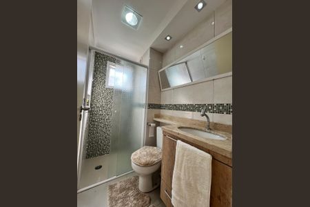 Banheiro de apartamento para alugar com 2 quartos, 44m² em Loteamento City Jaragua, São Paulo