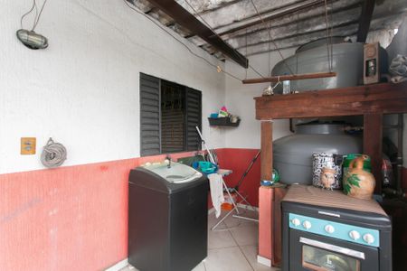Casa para alugar com 31m², 2 quartos e 1 vagaÁrea de Serviço 