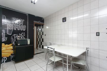 Casa para alugar com 31m², 2 quartos e 1 vagaCozinha 