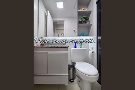 Apartamento à venda com 55m², 2 quartos e 1 vagaBanheiro Social