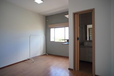 Casa à venda com 325m², 5 quartos e 10 vagasQuarto 1