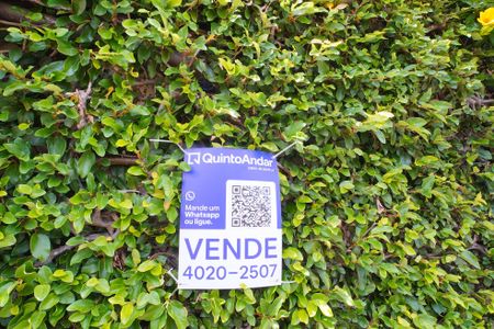 Casa à venda com 325m², 5 quartos e 10 vagasPlaquinha 