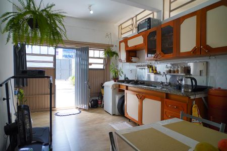 Casa à venda com 325m², 5 quartos e 10 vagasCozinha