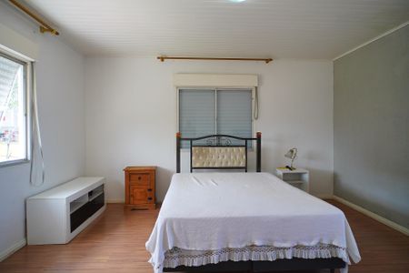 Casa à venda com 325m², 5 quartos e 10 vagasQuarto Suite 