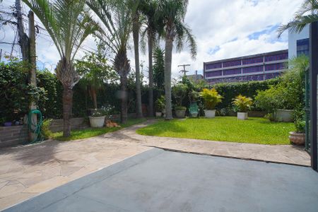 Casa à venda com 325m², 5 quartos e 10 vagasPatio