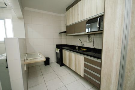 Cozinha de apartamento para alugar com 2 quartos, 91m² em Vila Tupi, Praia Grande