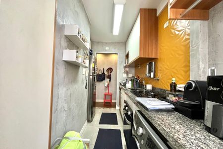 Apartamento para alugar com 65m², 2 quartos e 1 vagaÁrea de Serviço