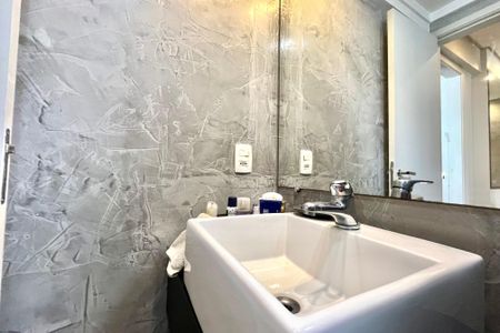 Apartamento para alugar com 65m², 2 quartos e 1 vagaLavabo