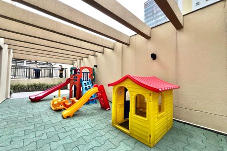 Apartamento para alugar com 65m², 2 quartos e 1 vagaÁrea comum - Playground