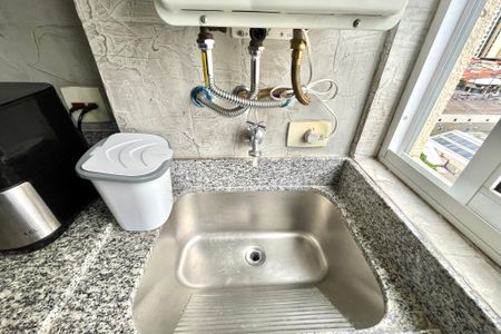 Apartamento para alugar com 65m², 2 quartos e 1 vagaÁrea de Serviço