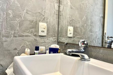 Apartamento para alugar com 65m², 2 quartos e 1 vagaLavabo