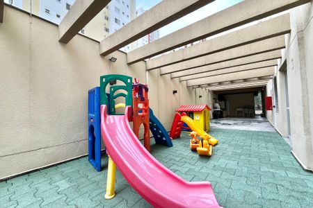 Apartamento para alugar com 65m², 2 quartos e 1 vagaÁrea comum - Playground