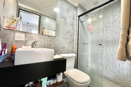 Apartamento para alugar com 65m², 2 quartos e 1 vagaBanheiro da Suíte