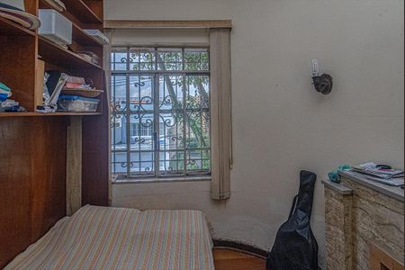 quarto 1_3 de casa à venda com 4 quartos, 23m² em Cambuci, São Paulo
