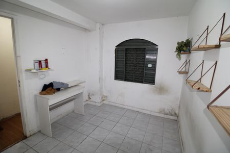 Casa à venda com 369m², 6 quartos e 2 vagasQuarto 5