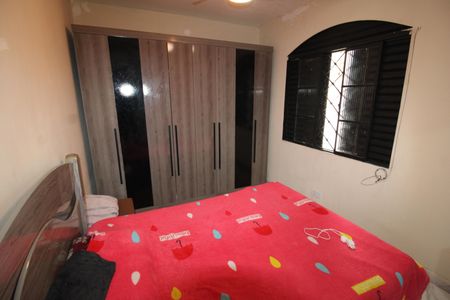 Casa à venda com 369m², 6 quartos e 2 vagasQuarto 2