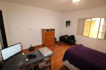 Casa à venda com 369m², 6 quartos e 2 vagasQuarto 3