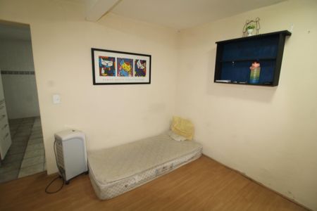 Casa à venda com 369m², 6 quartos e 2 vagasQuarto 4