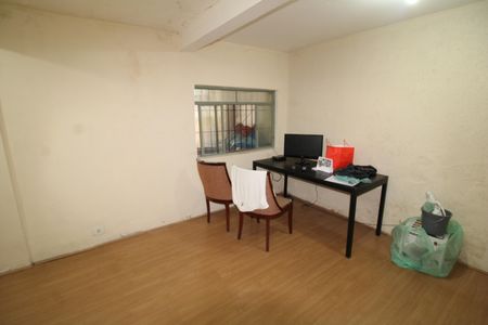 Casa à venda com 369m², 6 quartos e 2 vagasQuarto 4