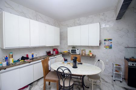 Casa para alugar com 360m², 4 quartos e 5 vagasCozinha