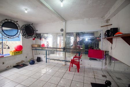 Casa para alugar com 360m², 4 quartos e 5 vagasAcademia