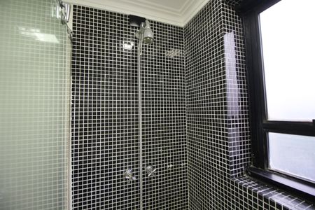 Apartamento à venda com 227m², 4 quartos e 4 vagas Apartamento à venda com 227m², 4 quartos e 4 vagasBanheiro